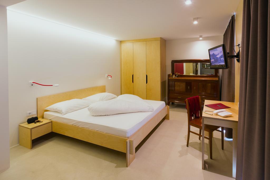 Kleinkunsthotel Naturns Dış mekan fotoğraf