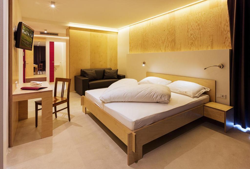 Kleinkunsthotel Naturns Oda fotoğraf